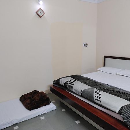 Ramashray Guest House Ujjain Eksteriør billede
